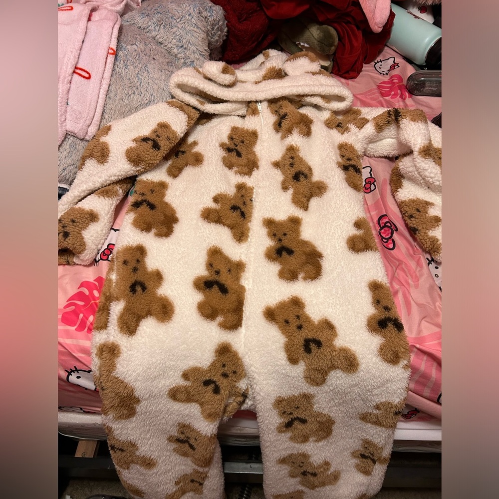 Cute brown bear onesie. From SHEIN, petite xs
